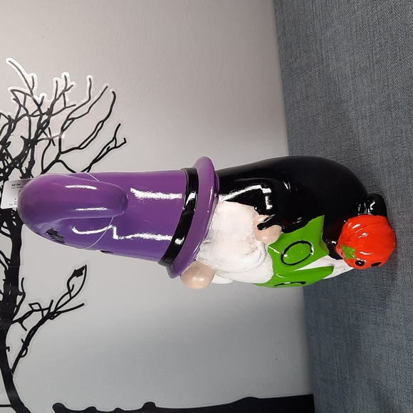 Gnome Halloween Witch Boo Ceramic Figure Figurine Statue Whimsical Fun NWT - Picture 4 of 7